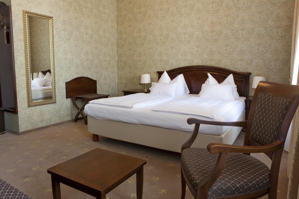 Hotel Fuerst Metternich Bécs Kültér fotó