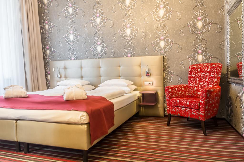 Hotel Fuerst Metternich Bécs Kültér fotó