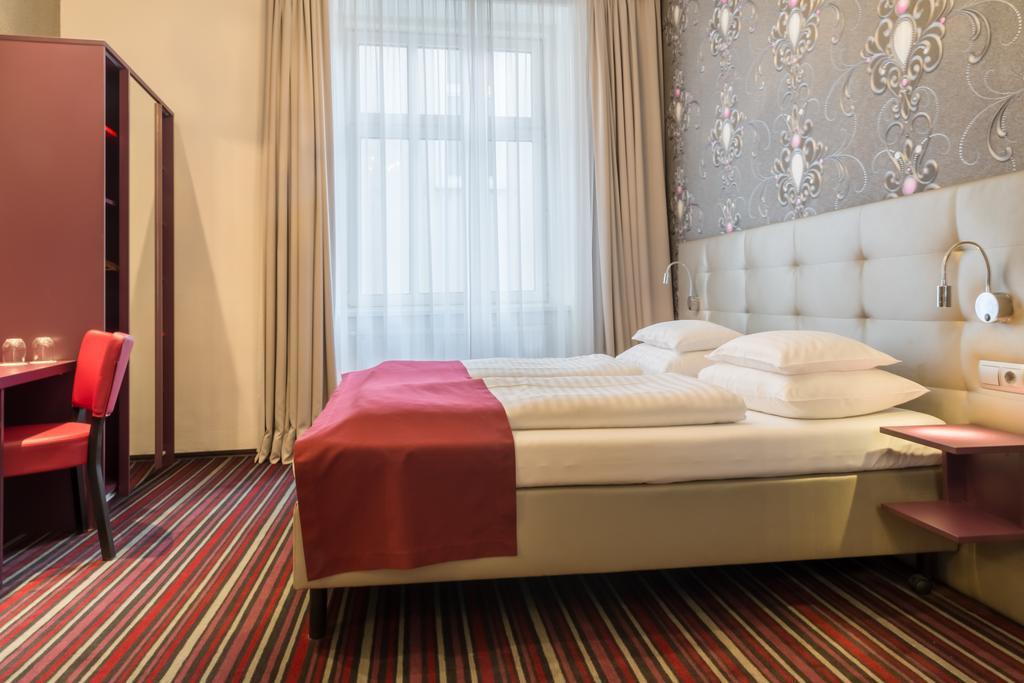 Hotel Fuerst Metternich Bécs Kültér fotó