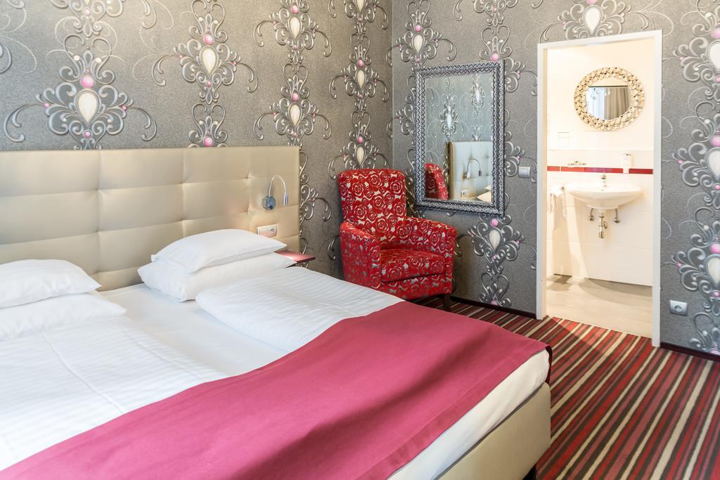 Hotel Fuerst Metternich Bécs Kültér fotó