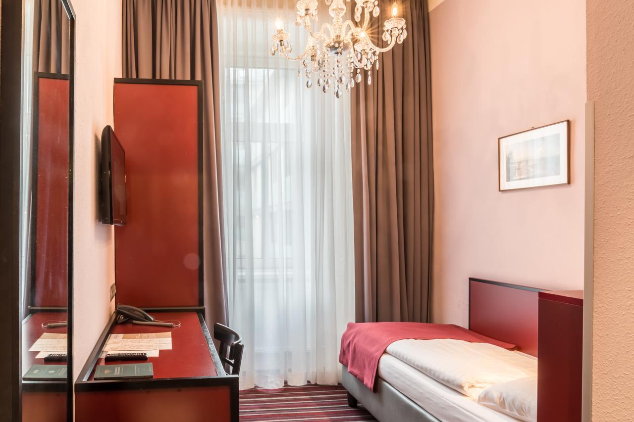 Hotel Fuerst Metternich Bécs Kültér fotó