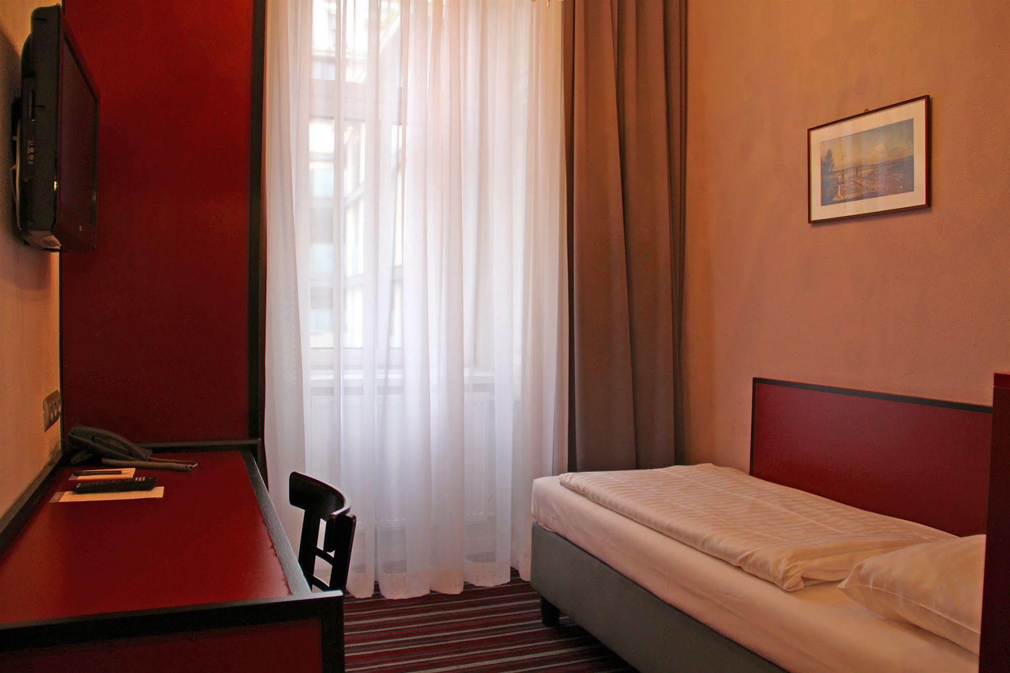 Hotel Fuerst Metternich Bécs Kültér fotó